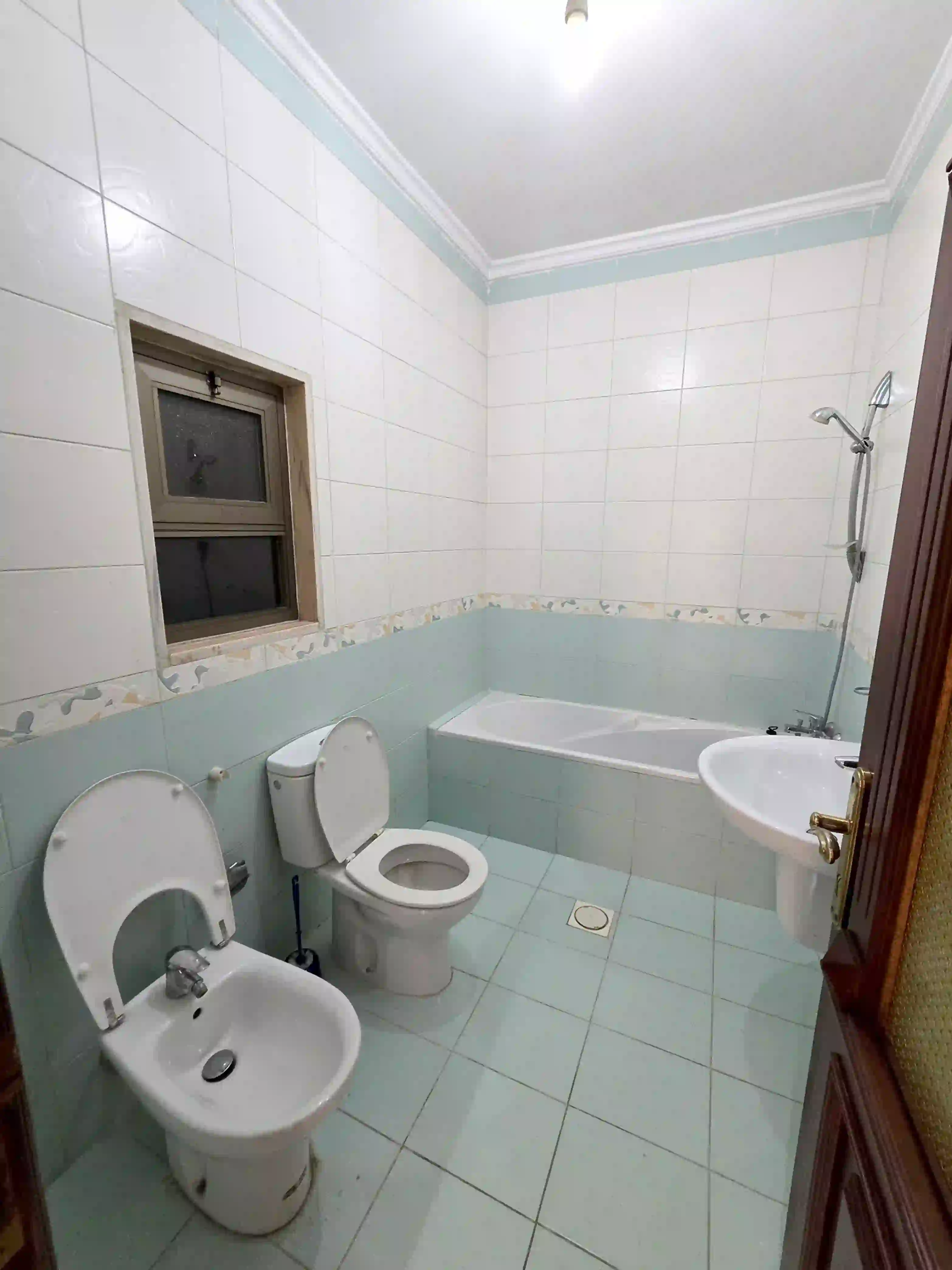 للايجار أم أذينة شقة - Image 11