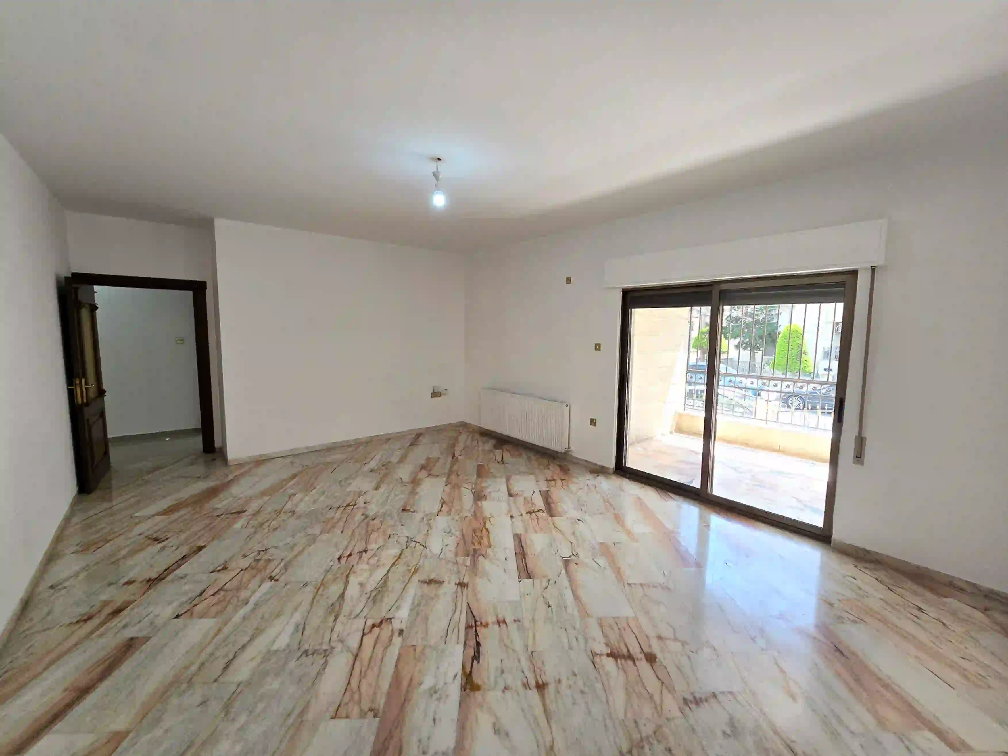 للايجار أم أذينة شقة - Image 3