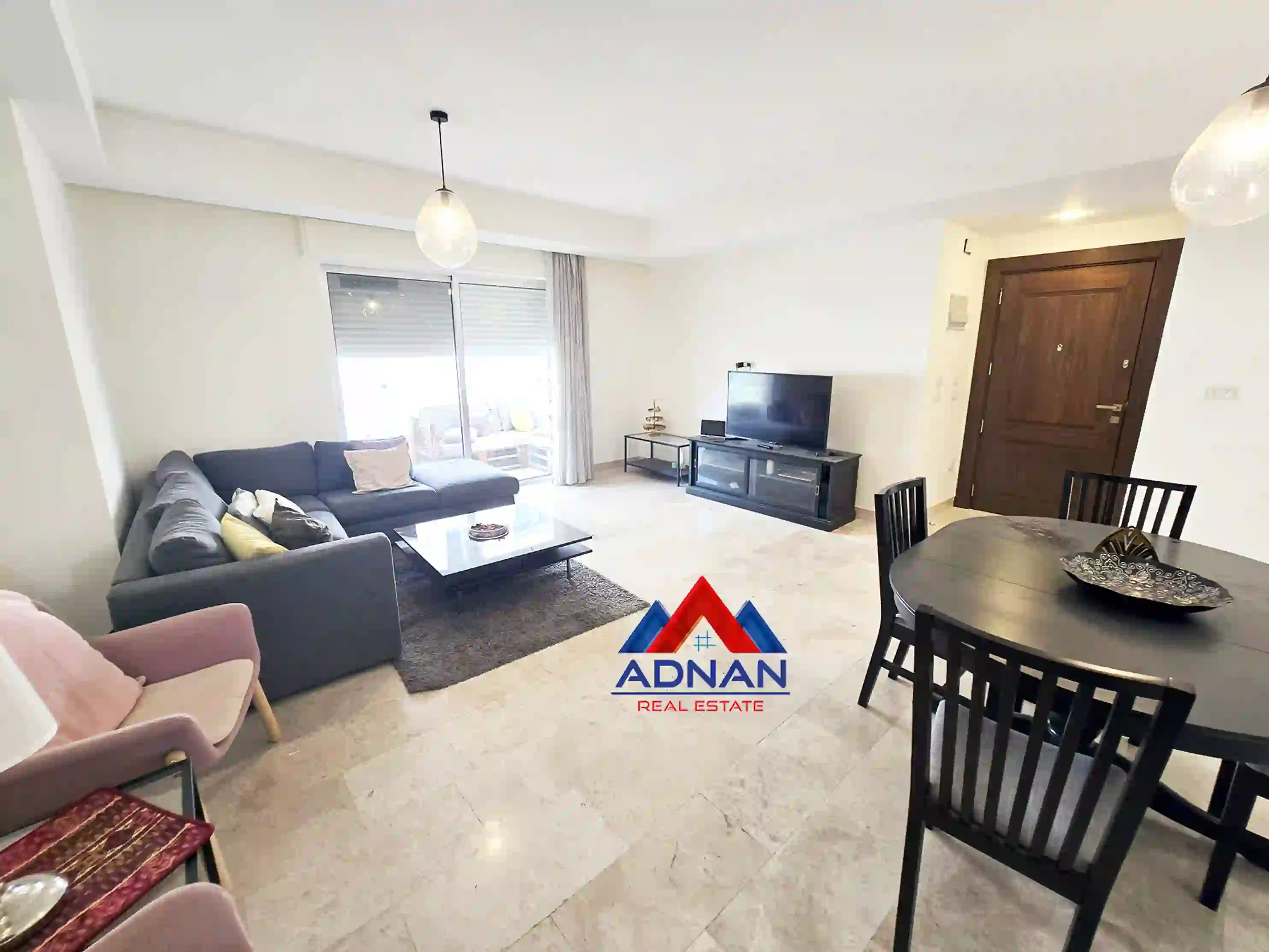 جبل عمان شقة مفروشة فاخرة 3 نوم 1 ماستر داخل كمباوند مع مسبح وجيم للإيجار السنوي 14,000 دينار 2