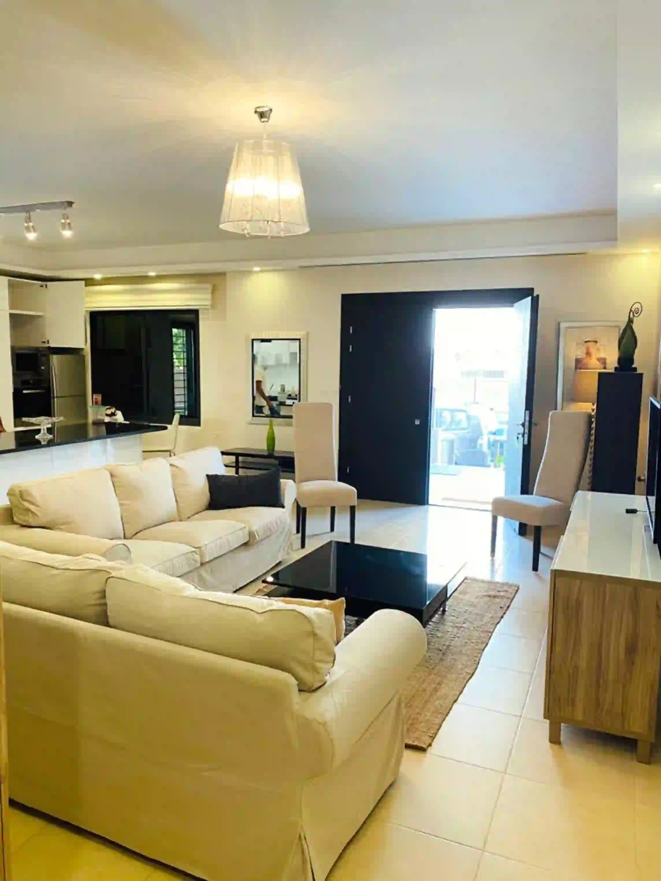 For rent Um Uthaina Apartment - Image 1