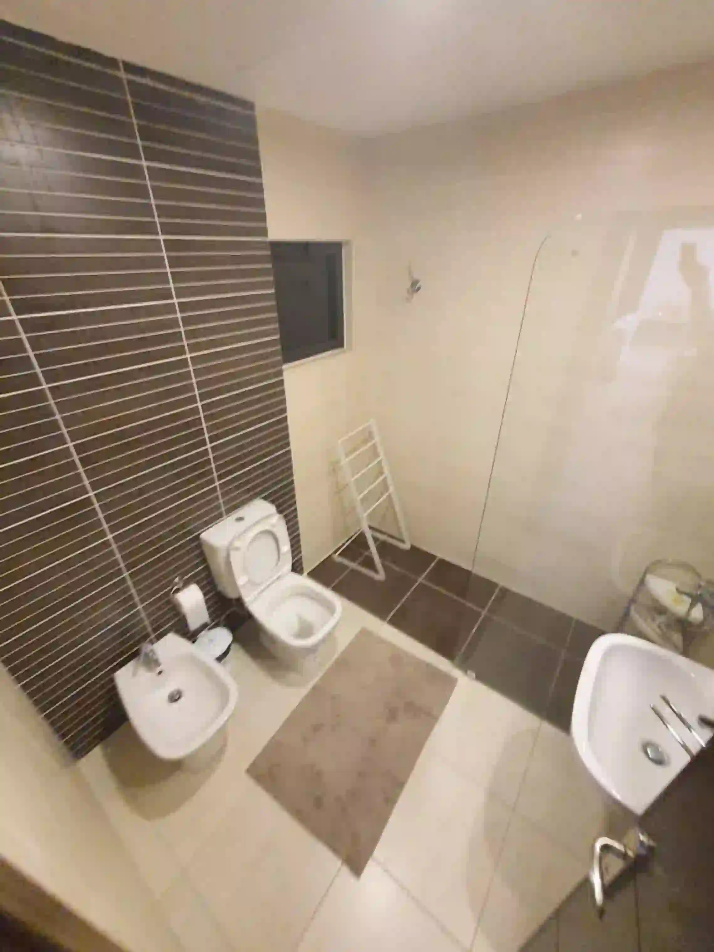 For rent Um Uthaina Apartment - Image 8