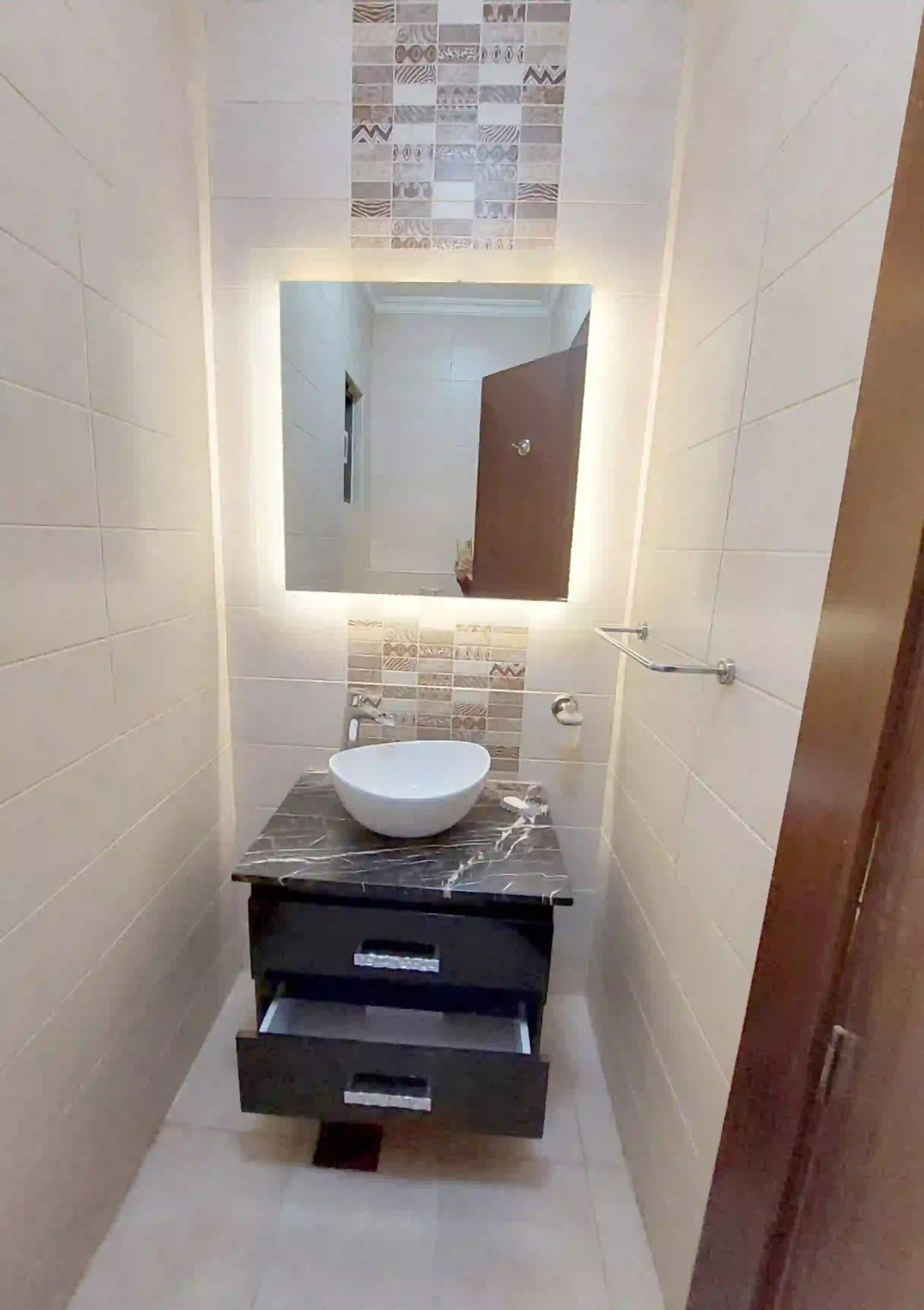 For rent Swefieh Apartment - Image 14