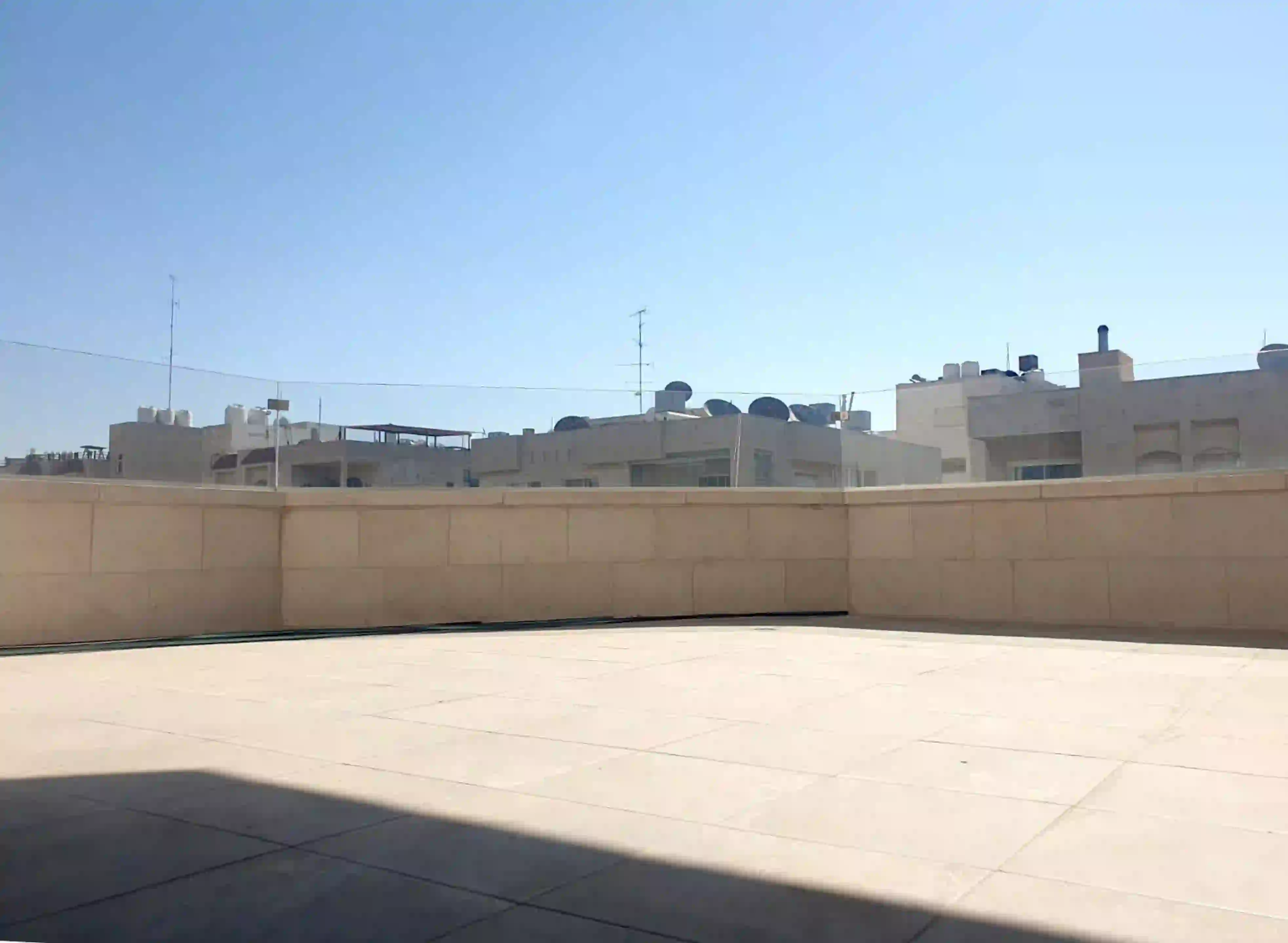 للايجار أم أذينة شقة - Image 5